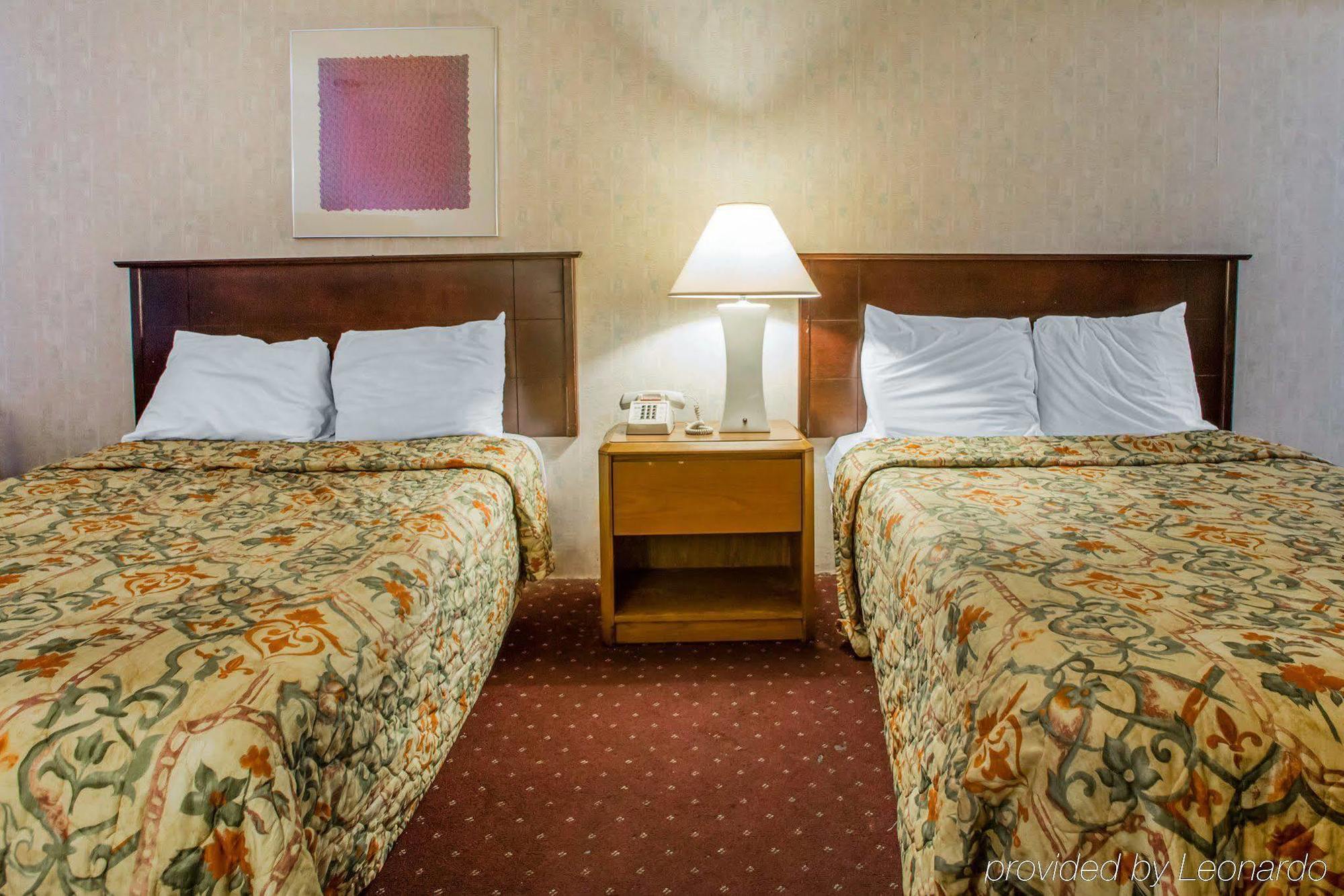Rodeway Inn Parkway Galloway Kültér fotó